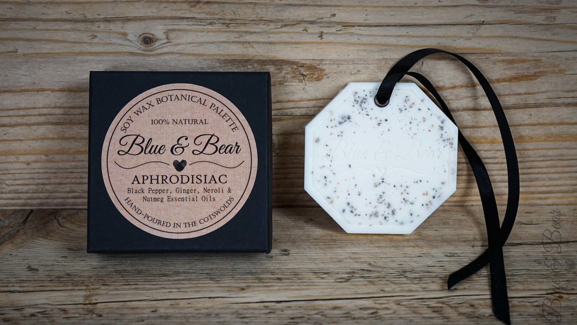 Front view Natural Soy Wax Botanical Palette APHRODISIAC - Pepper, Neroli, Ginger, Nutmeg - intoxicating and sensual