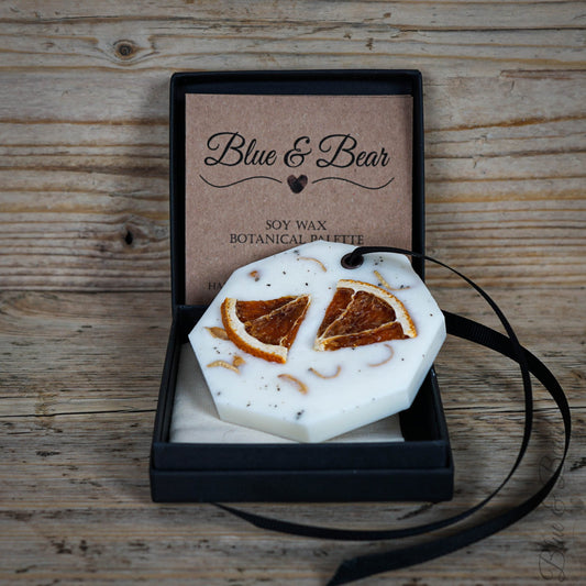 Natural Soy Wax Botanical Palette APHRODISIAC - Pepper, Neroli, Ginger, Nutmeg - rear view on open gift box