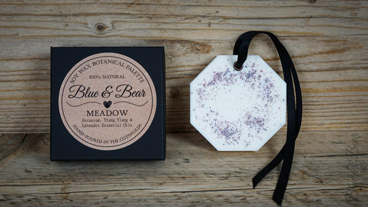 Front view Natural Soy Wax Botanical Palette MEADOW - Geranium, Lavender, Ylang Ylang - peaceful and uplifting