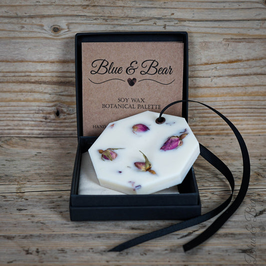 Natural Soy Wax Botanical Palette HALCYON - Frankincense, Geranium, Patchouli - rear view on open gift box 
