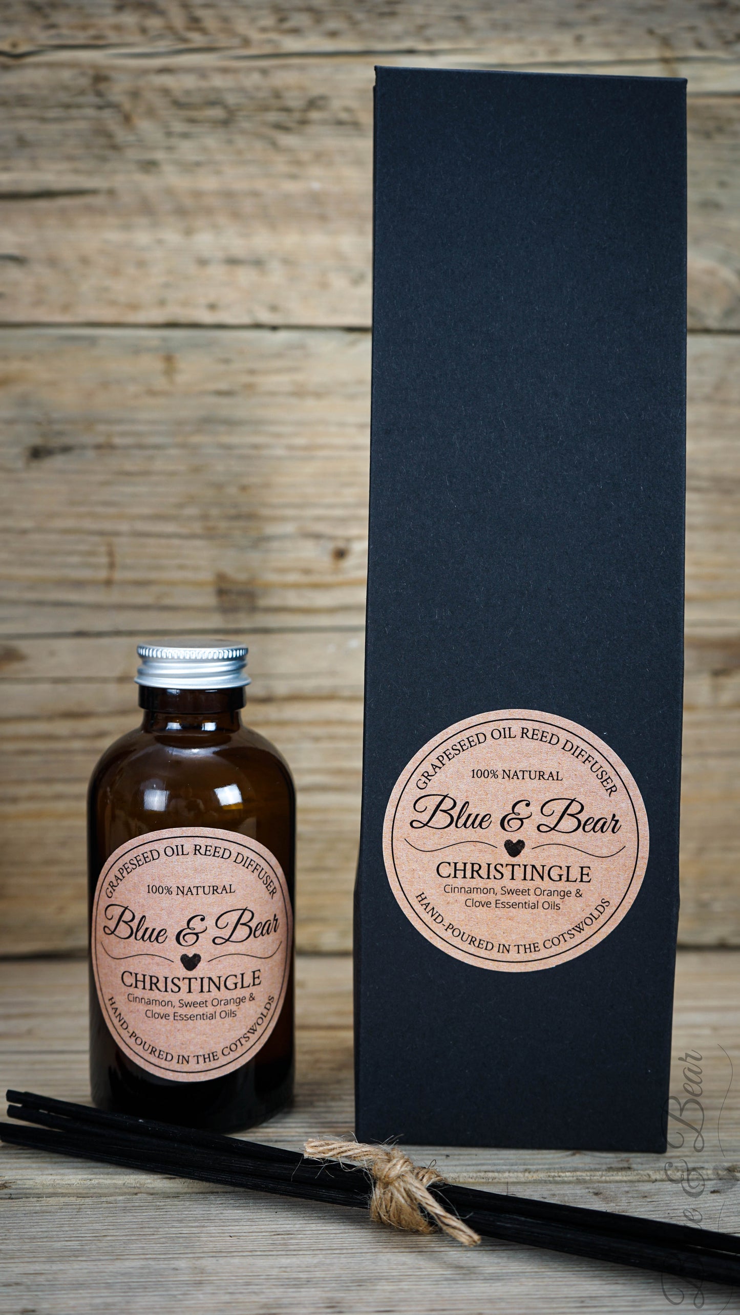 Bottle, Reeds, and Gift Box Natural Reed Diffuser CHRISTINGLE - Cinnamon, Clove, and Sweet Orange - luxury Christmas gift
